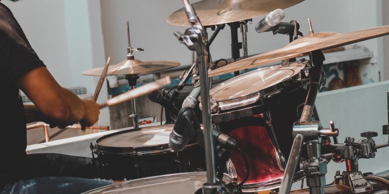 Which Microphones Work Best for Different Drums